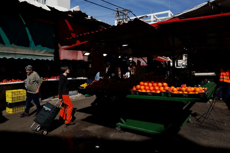 Israel inflation eases to 3.5% in September but stays above target