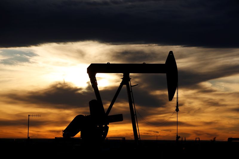 Oil prices firm as geopolitical tensions raise supply concerns