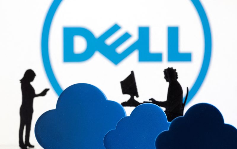 HP, Dell's weak forecasts spark share selloff, doubts over PC market recovery