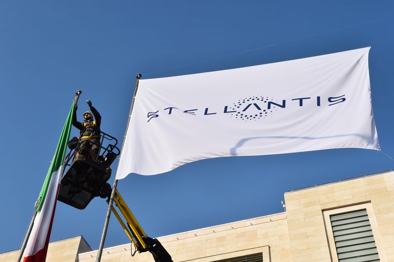 Stellantis to halt production in Turin in December due to weak demand for Fiat 500 EV