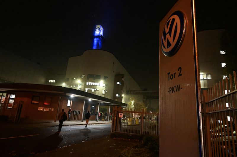 Strikes to hit Volkswagen in December as clash with labour escalates