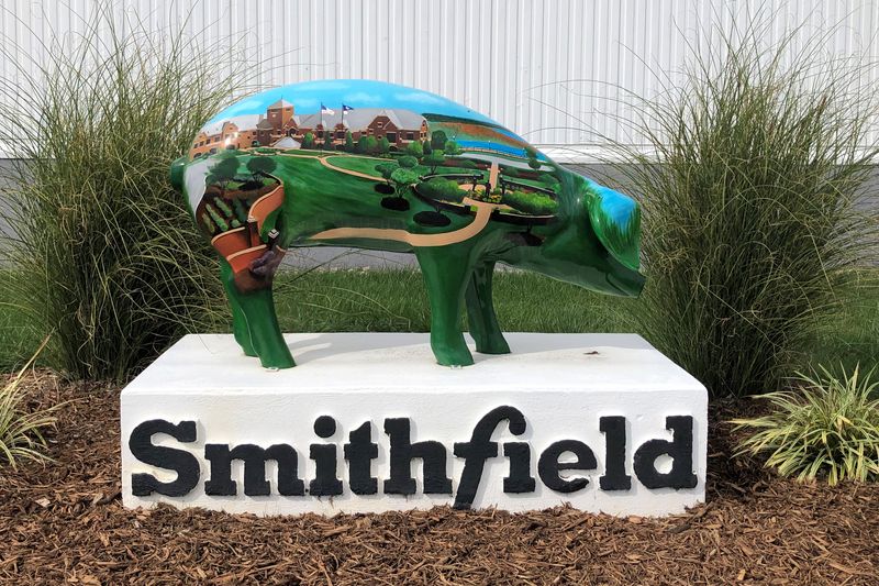 Smithfield Foods reduces hog footprint in deal with Murphy Family Ventures