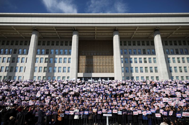 South Korean lawmakers call to impeach President Yoon after back-track on martial law