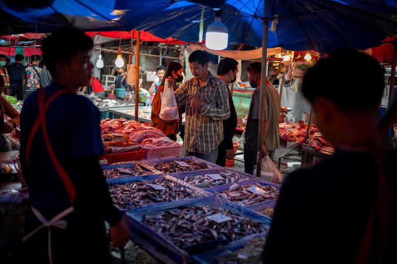 Thai November headline inflation misses forecast, below central bank target