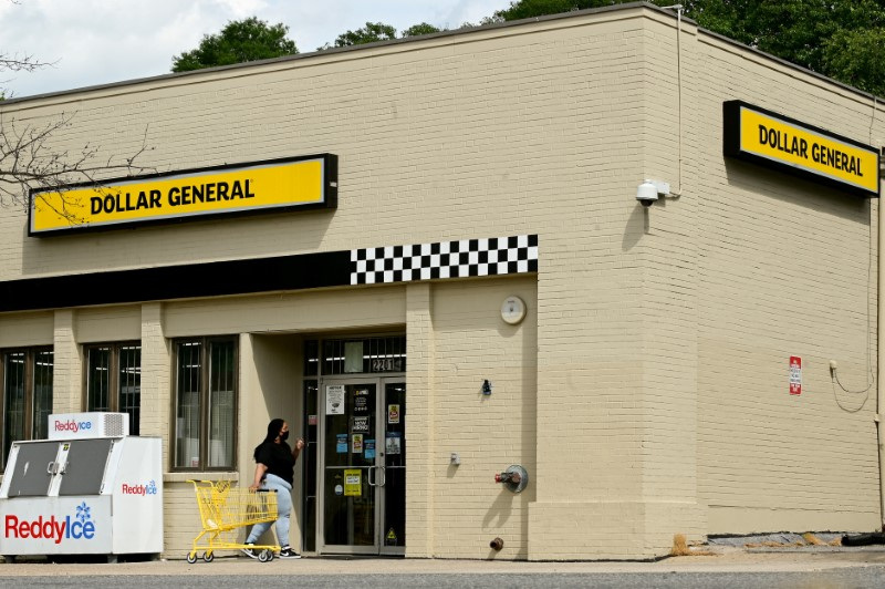 Dollar General cuts annual profit forecast on hurricane-related expenses