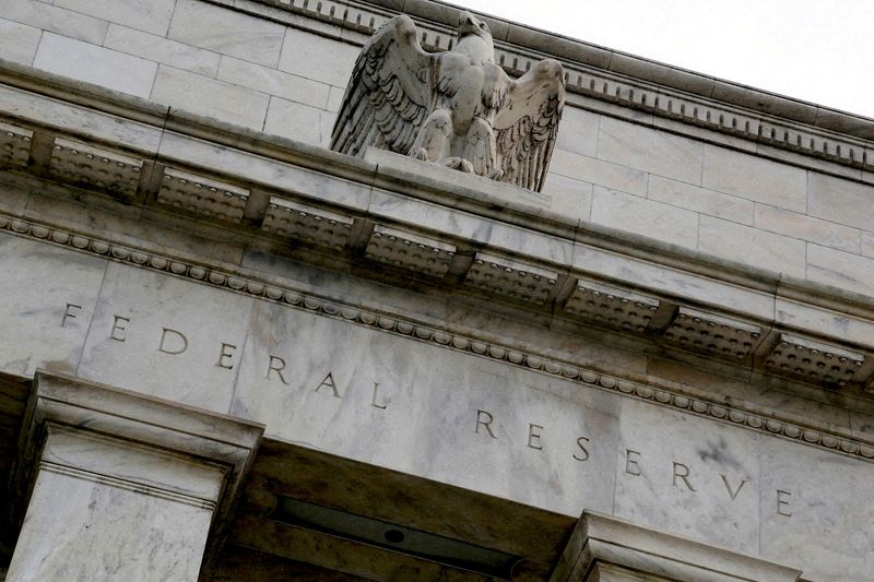 Fed cuts reverse repo rate by wider margin than funds rate target