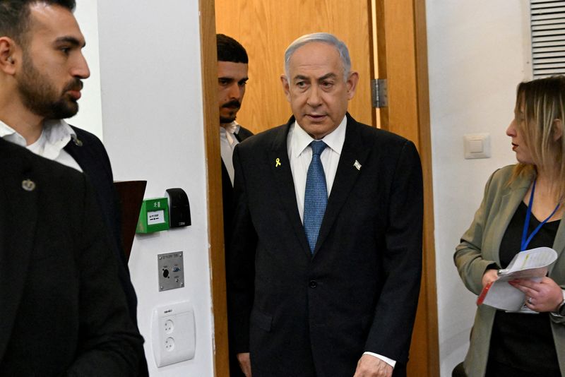 Recovering Netanyahu gets up from hospital to rally support for Israel budget