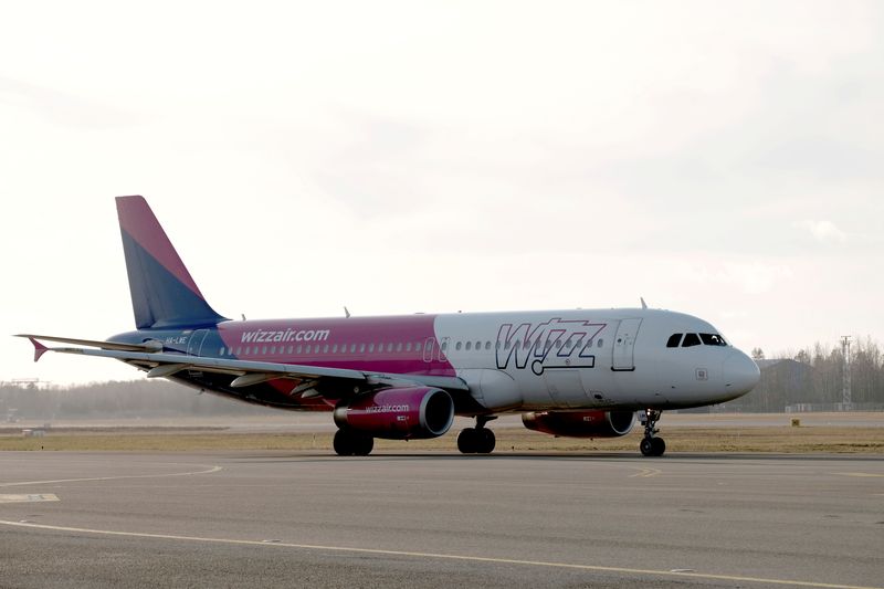 Wizz Air CEO sees Pratt & Whitney engine woes lasting 4-5 years