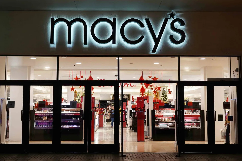 Macy's Stock Sinks as It Warns Underperforming Stores Will Hurt Results