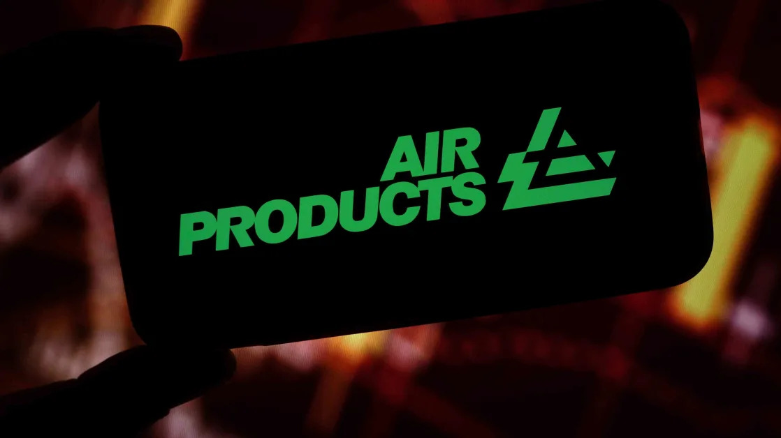 Air Products Stock Tumbles on Weak Profit Forecast