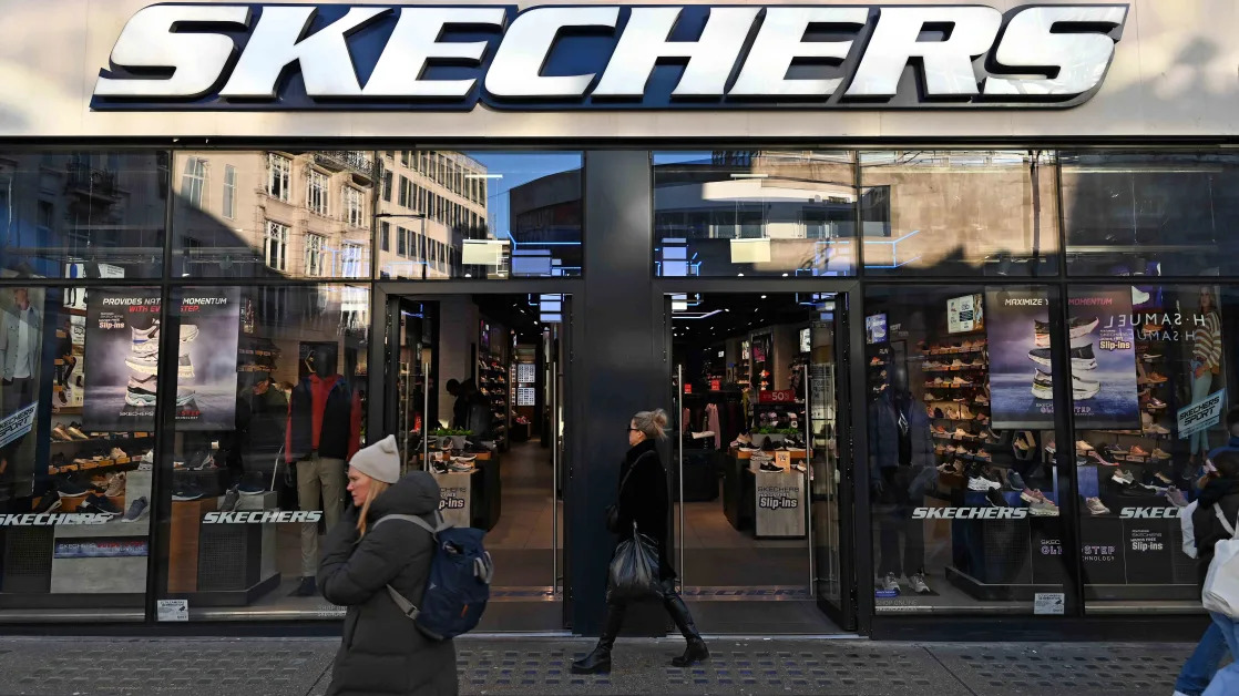 Skechers Stock Tumbles on Weak Outlook, Concerns Over Trump Tariffs