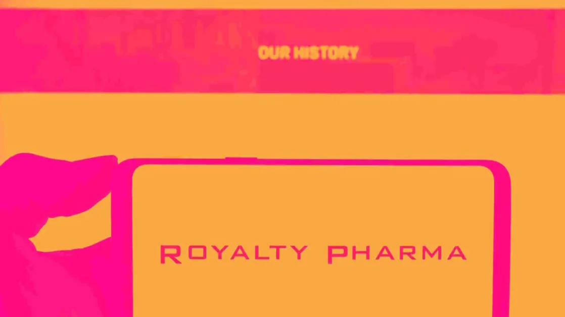 Royalty Pharma (NASDAQ:RPRX) Misses Q4 Revenue Estimates