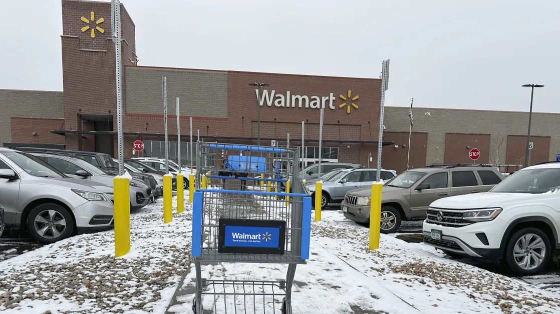 Walmart stock gets pummeled — here's what Wall Street is chatting about in the aftermath