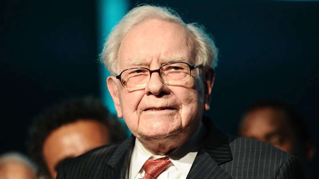 Warren Buffett saw the selloff coming and hoarded cash, analyst says, as markets await his next move — ‘patience is more than a virtue, it’s a weapon’