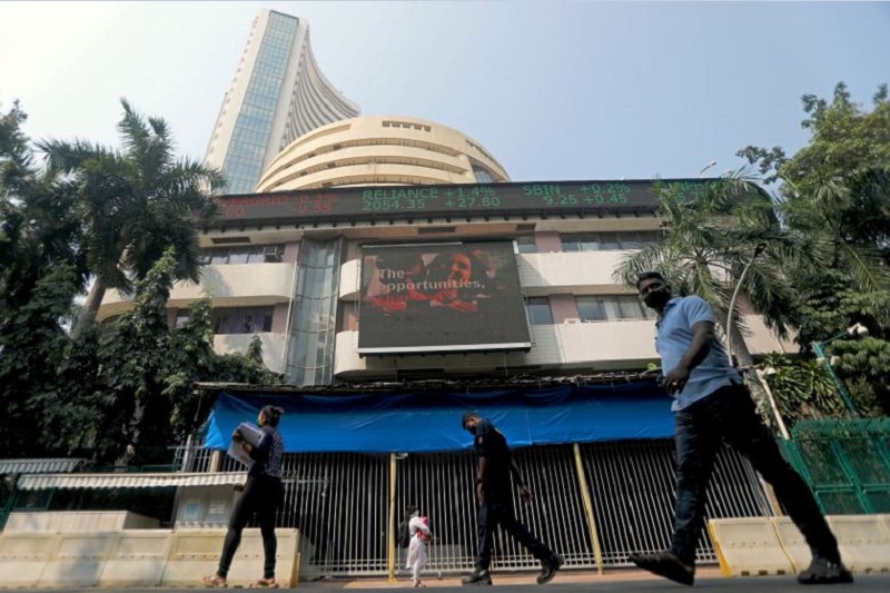 India stocks lower at close of trade; Nifty 50 down 0.33%