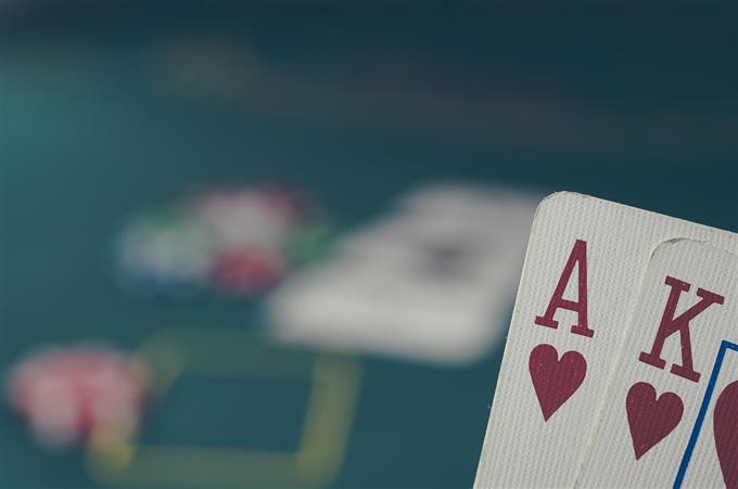 Poker and trading share some similarities